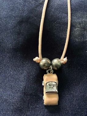 NECKLACE GLASS PEACH & SILVER TONE PENDANT WITH SILVER TONE BEADS & PEACH CORD,
